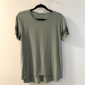 American Eagle oversized t-shit size XS